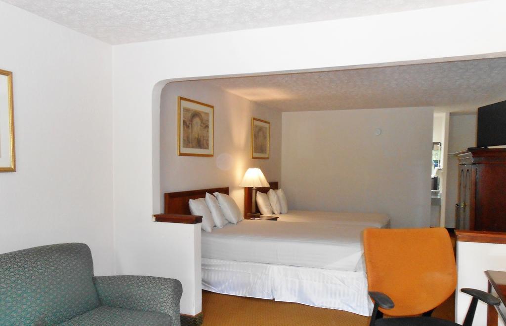 Norge Americas Best Value Inn מראה חיצוני תמונה