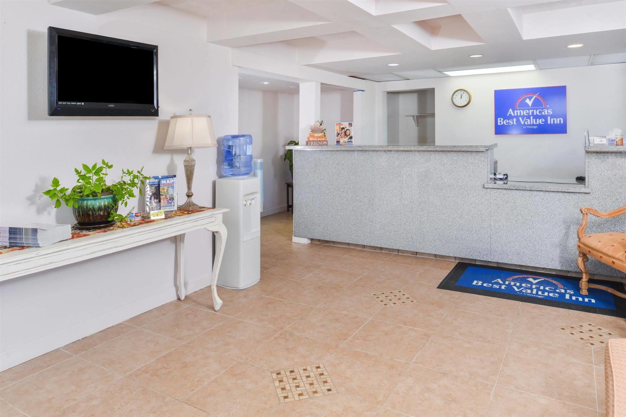 Norge Americas Best Value Inn מראה חיצוני תמונה