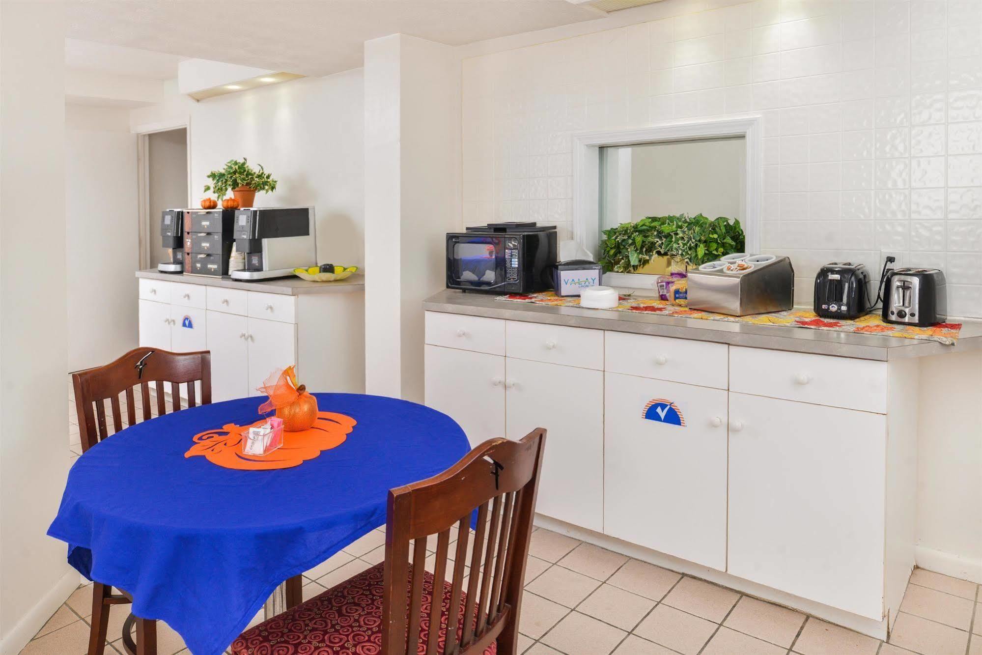 Norge Americas Best Value Inn מראה חיצוני תמונה