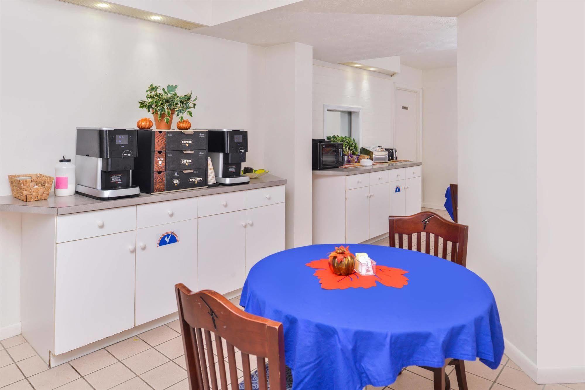 Norge Americas Best Value Inn מראה חיצוני תמונה