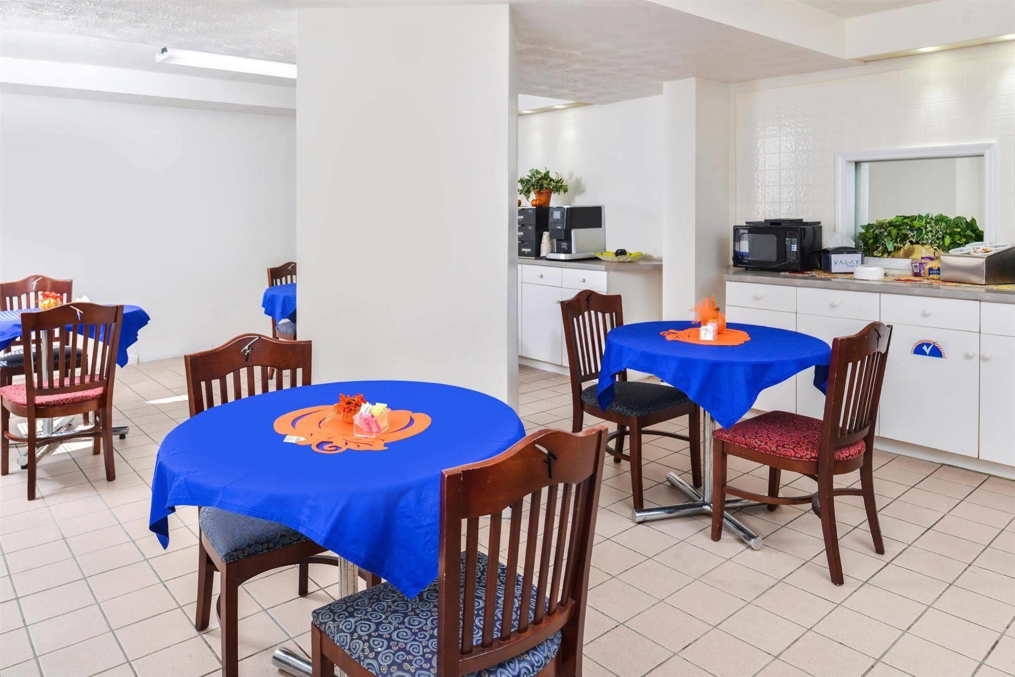 Norge Americas Best Value Inn מראה חיצוני תמונה