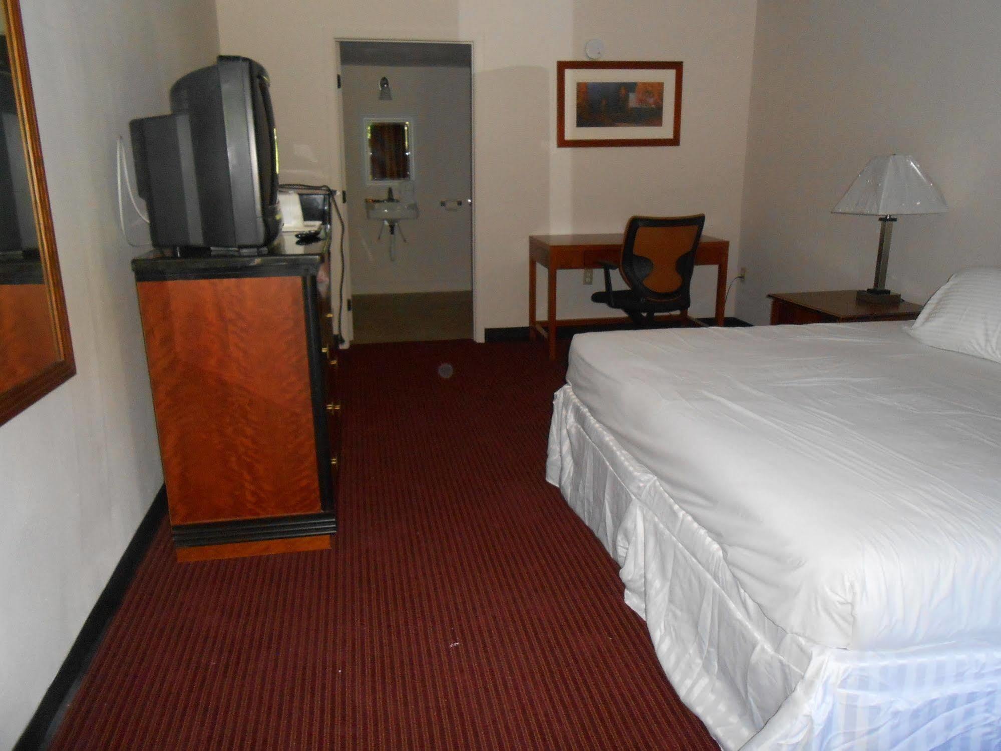 Norge Americas Best Value Inn מראה חיצוני תמונה