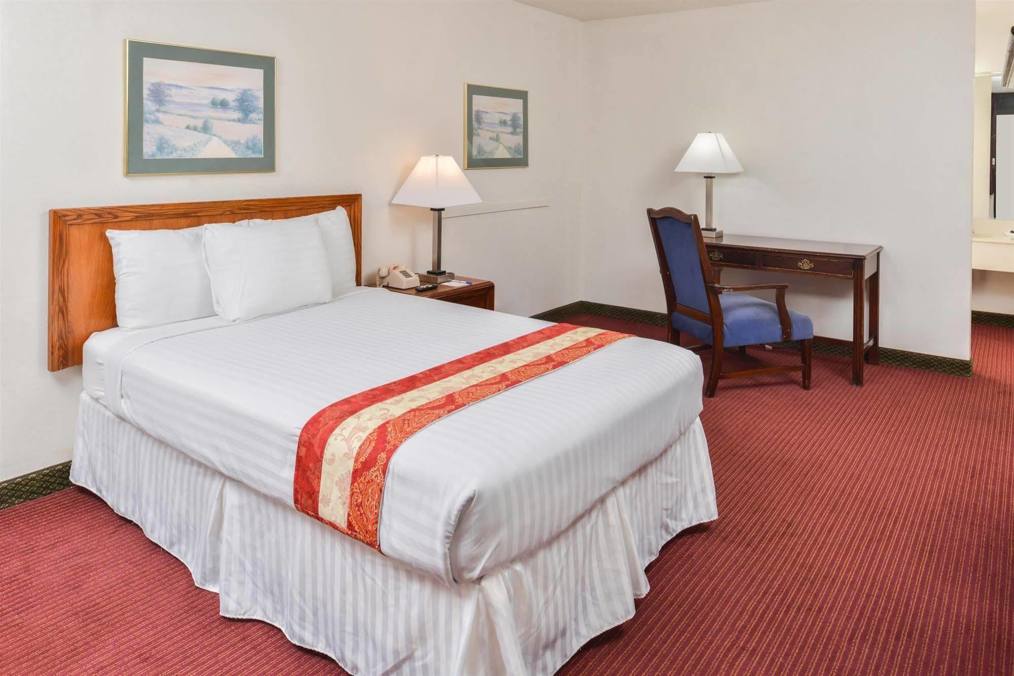 Norge Americas Best Value Inn מראה חיצוני תמונה