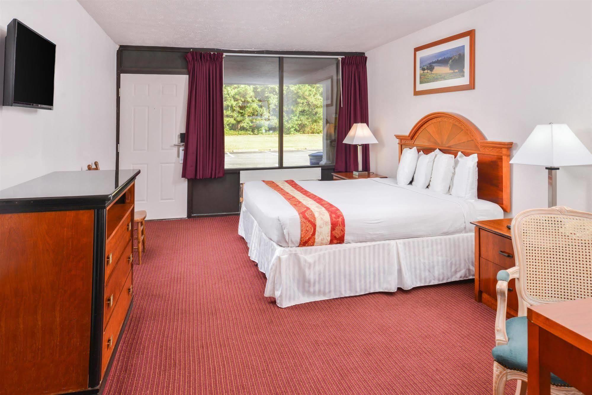 Norge Americas Best Value Inn מראה חיצוני תמונה
