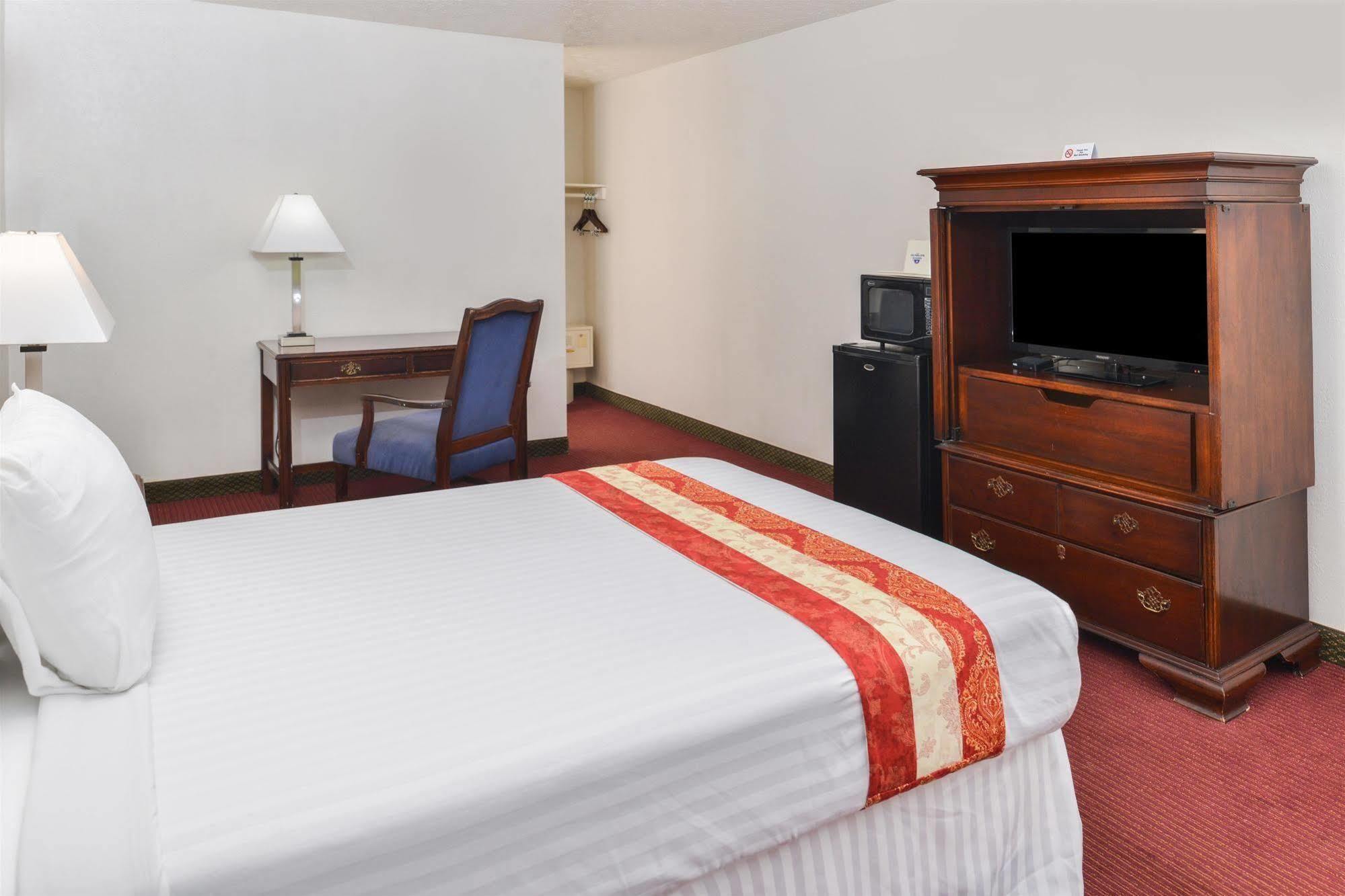 Norge Americas Best Value Inn מראה חיצוני תמונה